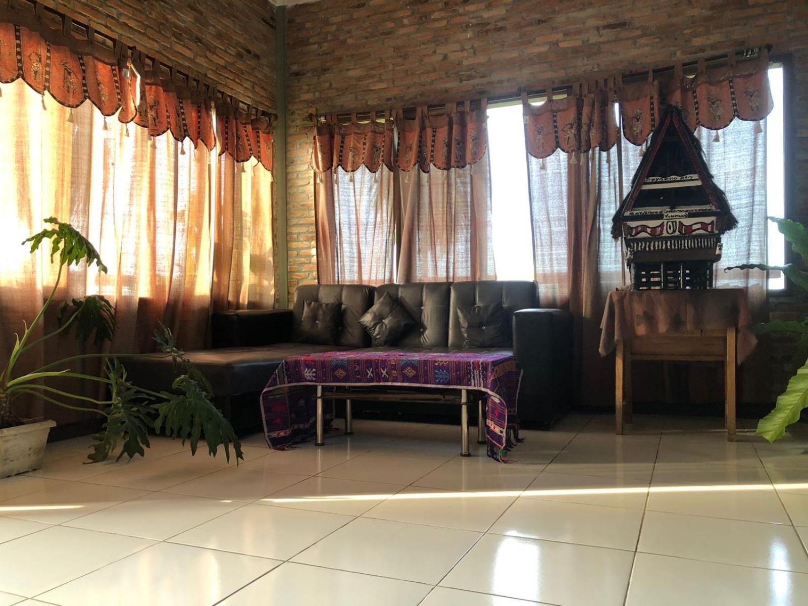 Bua Guest House Medan Kültér fotó