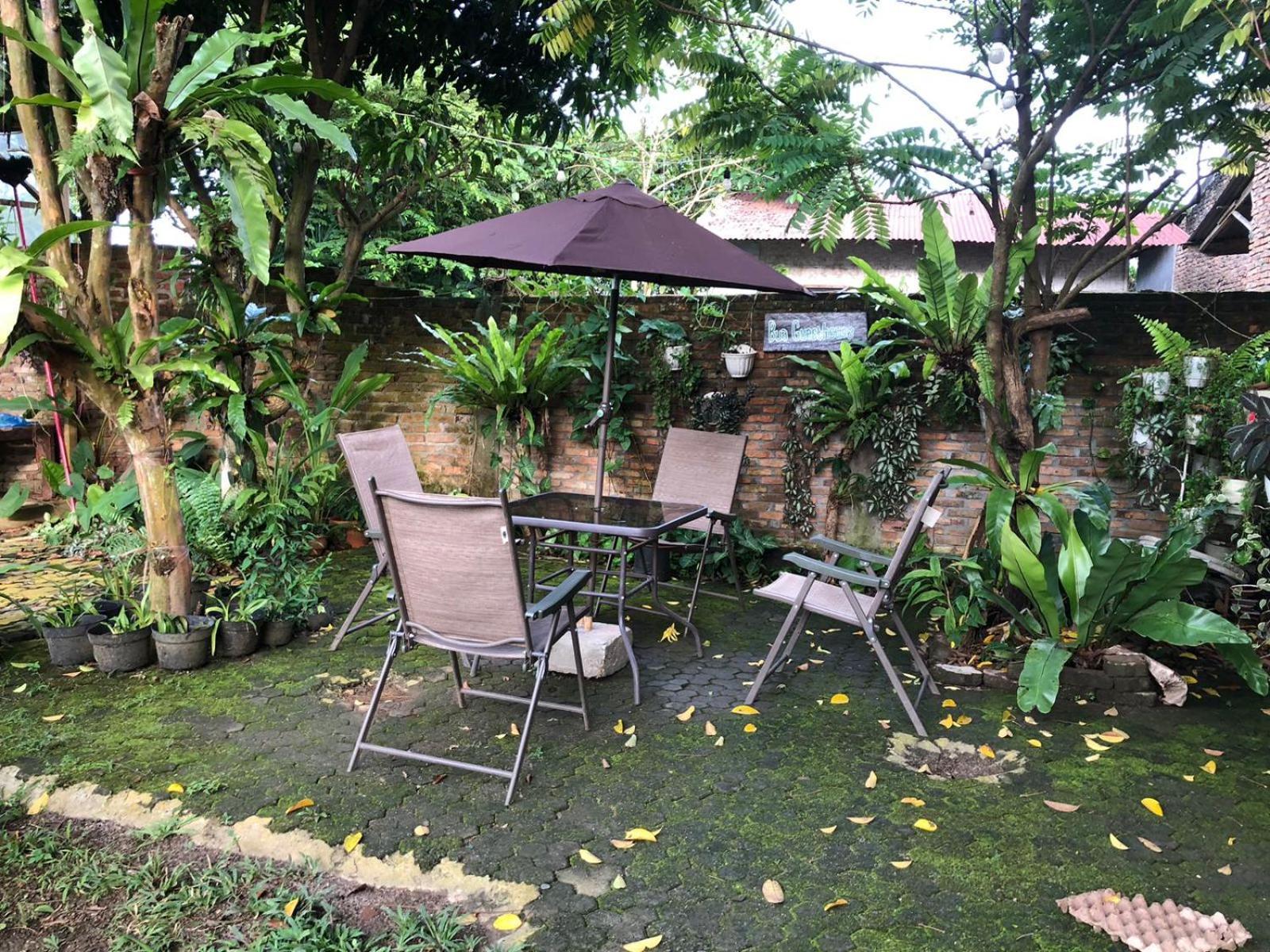 Bua Guest House Medan Kültér fotó