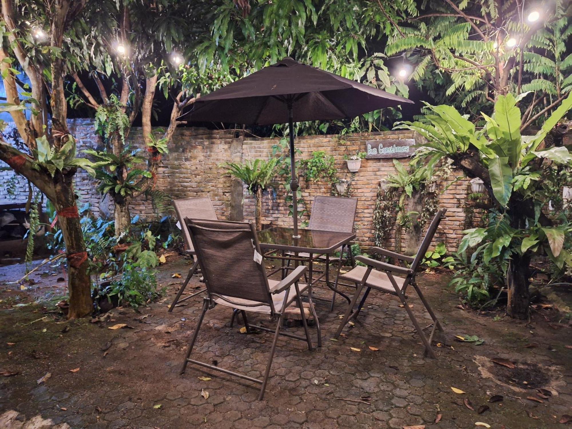 Bua Guest House Medan Kültér fotó