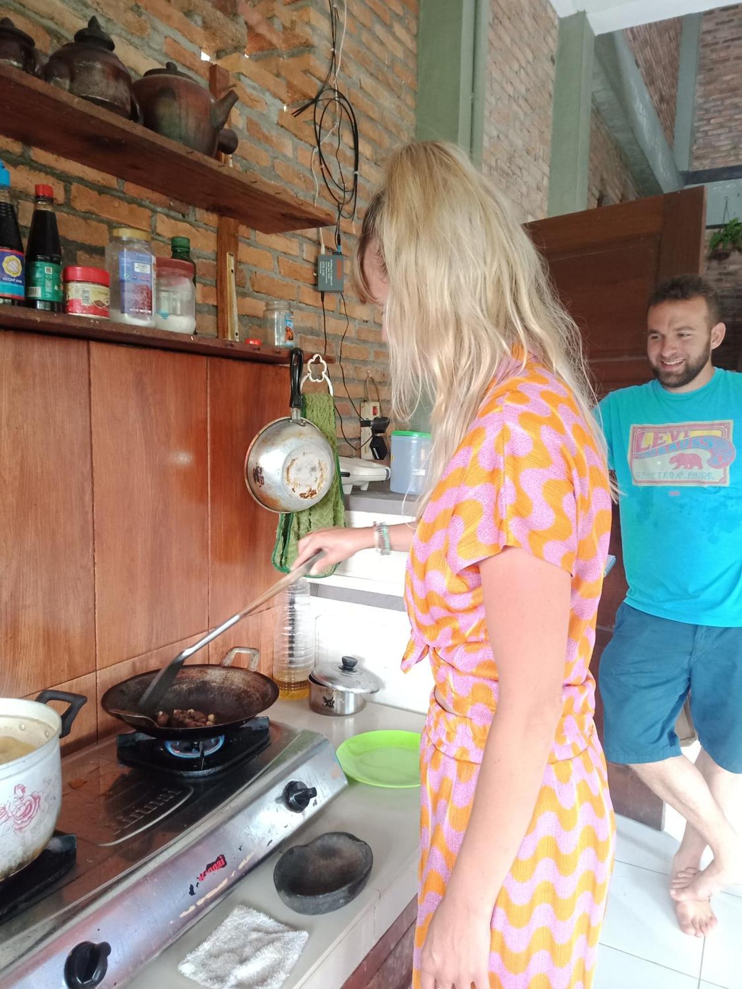 Bua Guest House Medan Kültér fotó