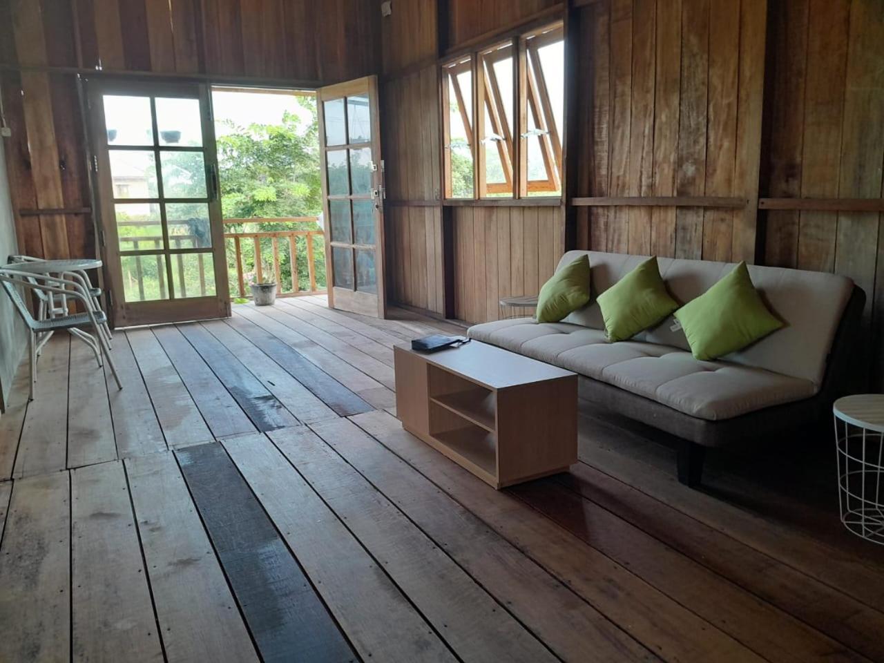 Bua Guest House Medan Kültér fotó