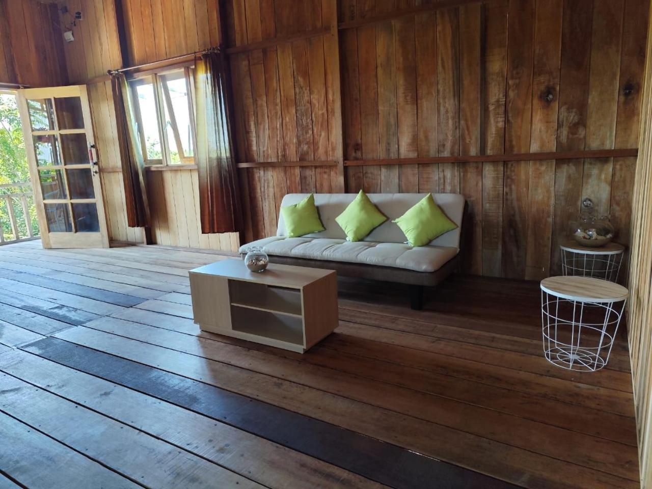 Bua Guest House Medan Kültér fotó